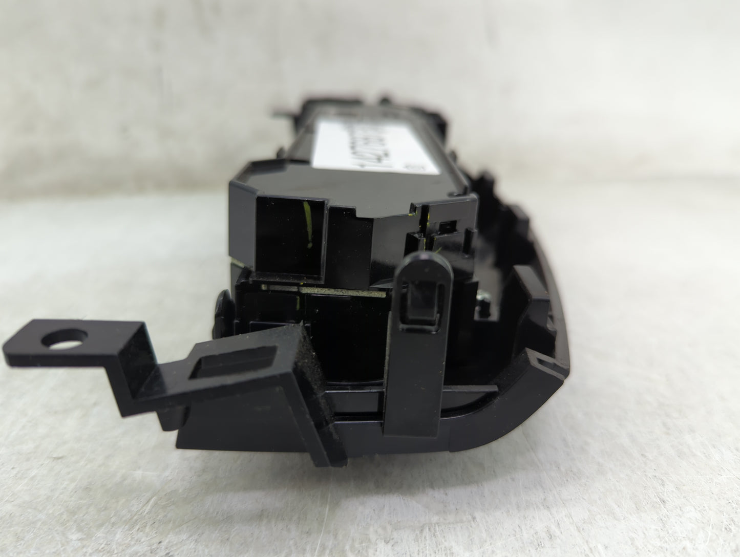 2015 Nissan Altima Climate Control Module Temperature AC/Heater Replacement Fits OEM Used Auto Parts - Oemusedautoparts1.com