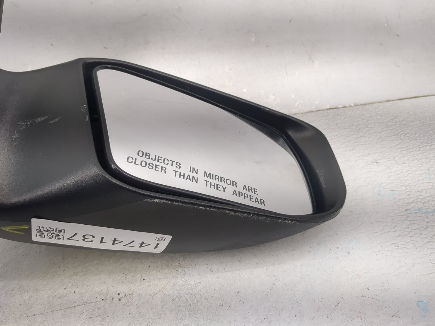 2013-2018 Nissan Altima Passenger Side View Mirror - Right Door Mirror OEM Used - Oemusedautoparts1.com