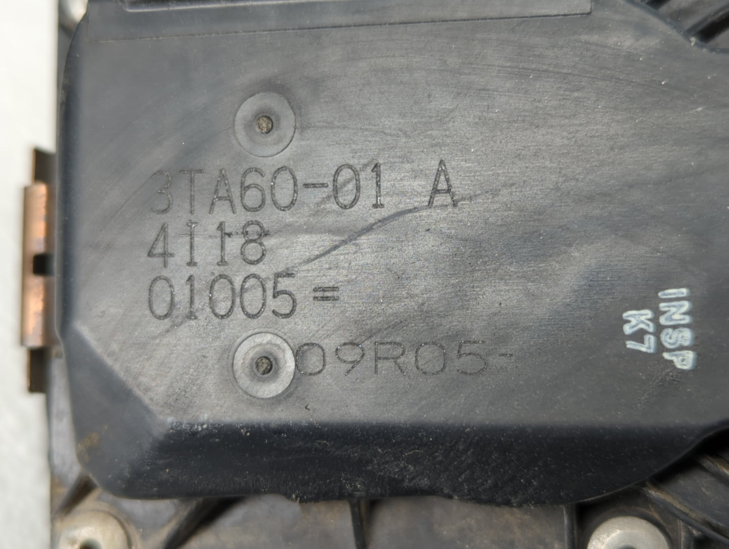 2013-2018 Nissan Altima Throttle Body P/N:3TA60-01 C 3TA60-01 B, 3TA60-01 A Fits Fits 2013 2014 2015 2016 2017 2018 2019 OEM