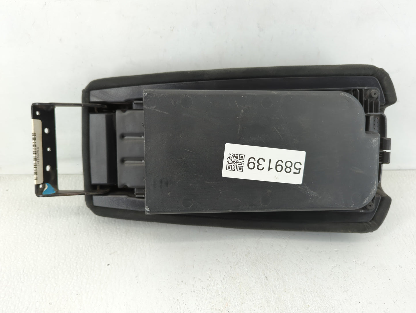 2015-2015 Nissan Altima Center Console Armrest Cover Lid Black - Oemusedautoparts1.com