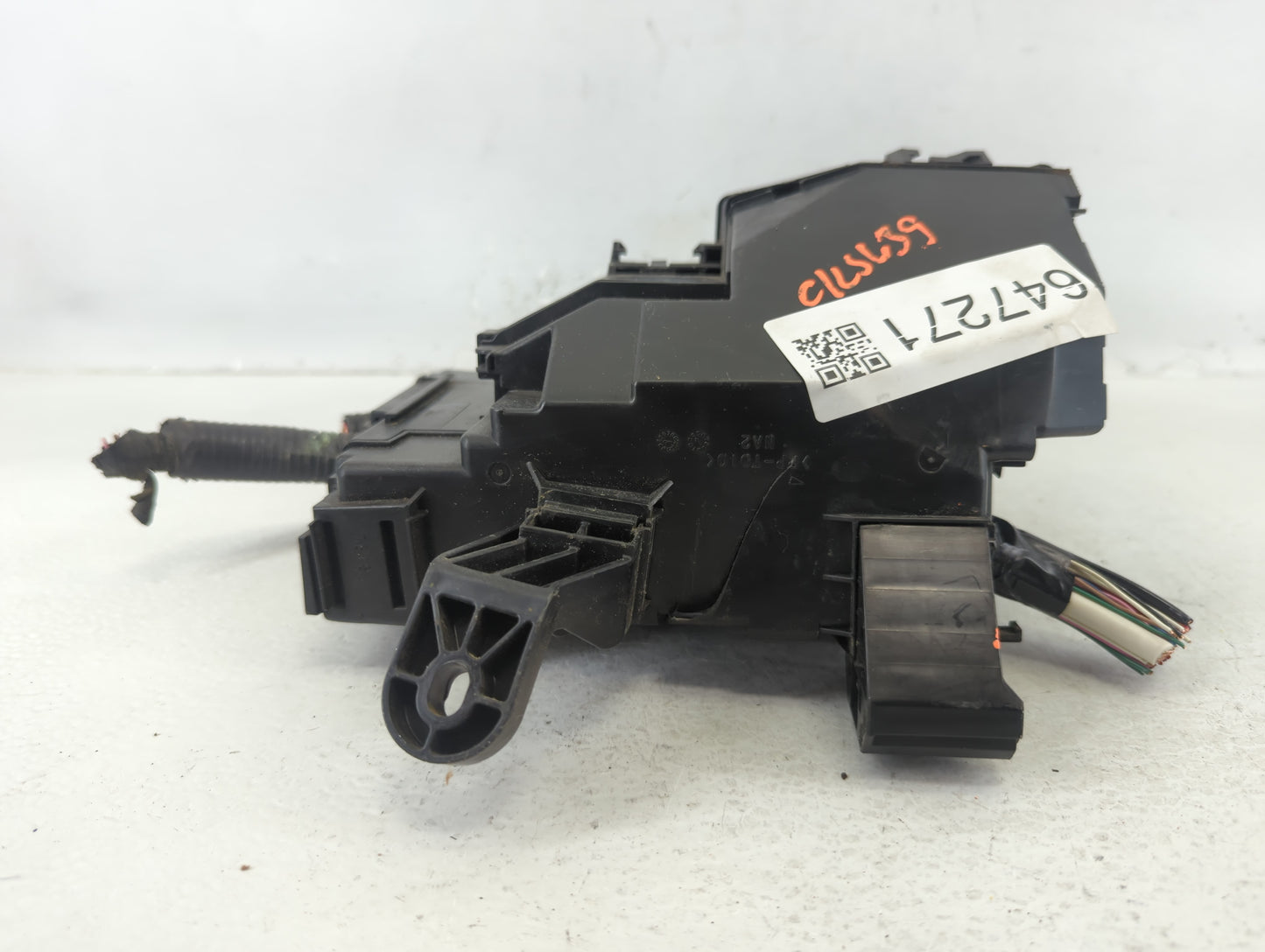 2015 Nissan Altima Fusebox Fuse Box Panel Relay Module P/N:7254-5763-30 284B7 3TS9E, 4416006PQ2 Fits OEM Used Auto Parts - O