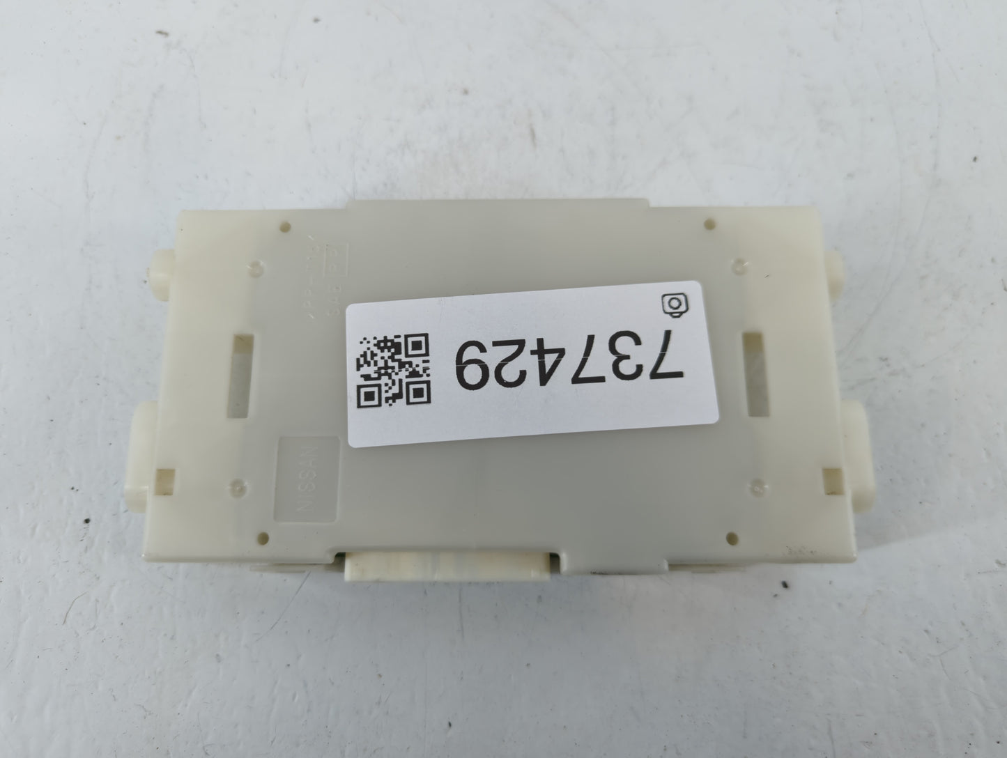 2014-2015 Nissan Altima Body Control Module Bcm Inner Cabin Fuse Box - Oemusedautoparts1.com