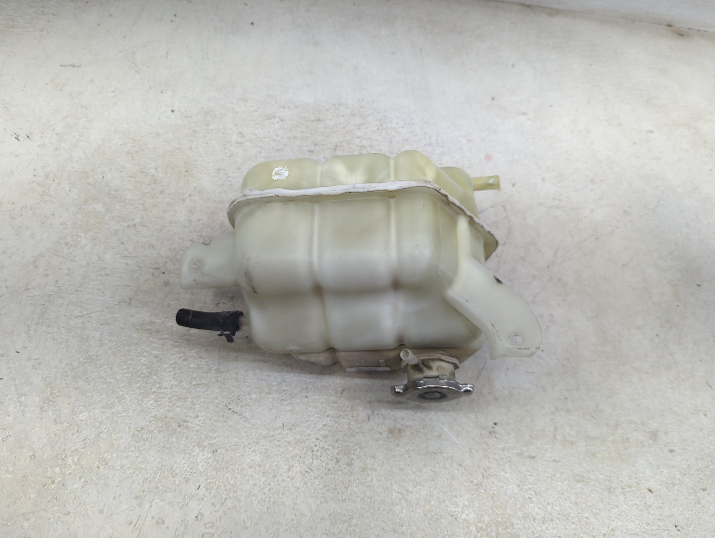 2005 Nissan Frontier Radiator Coolant Overflow Expansion Tank Bottle - Oemusedautoparts1.com
