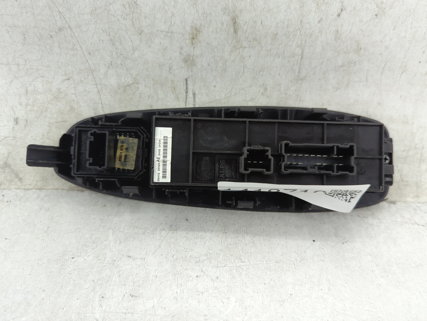 2013-2020 Nissan Pathfinder Master Power Window Switch Replacement Driver Side Left Fits OEM Used Auto Parts - Oemusedautopa