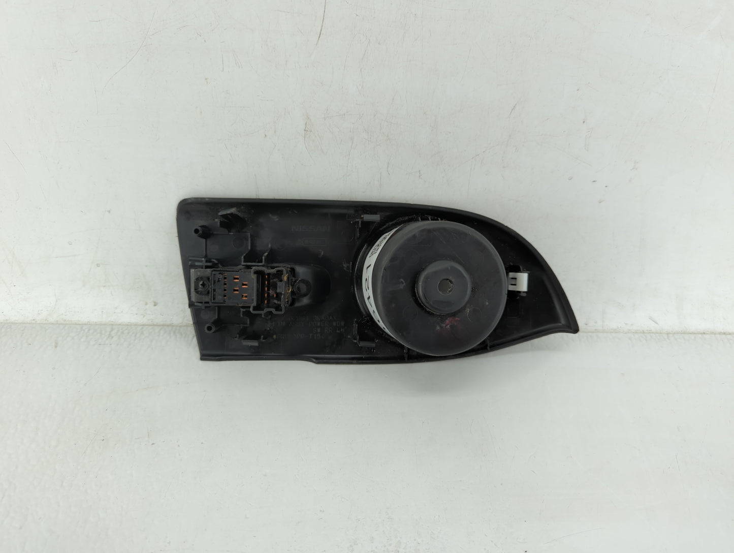 2015 Nissan Pathfinder Passenger Right Power Window Switch 82961 3ka0ax - Oemusedautoparts1.com