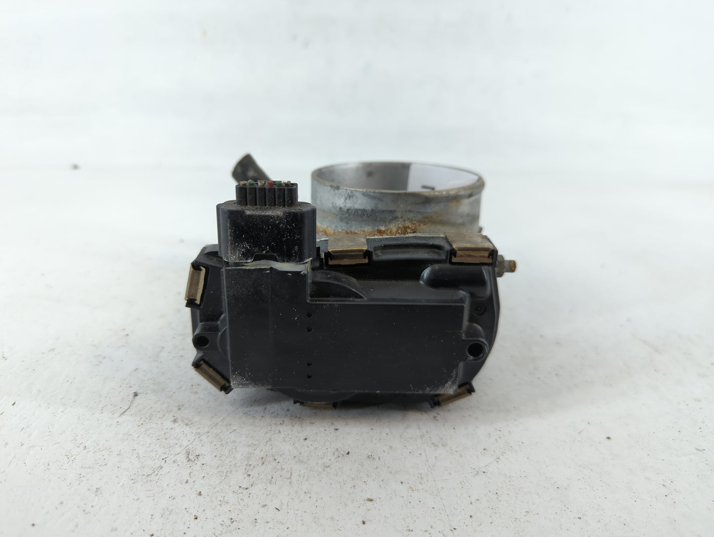 2015-2016 Nissan Pathfinder Throttle Body Fits Fits 2015 2016 2017 2018 2019 2020 2021 2022 OEM Used Auto Parts - Oemusedaut