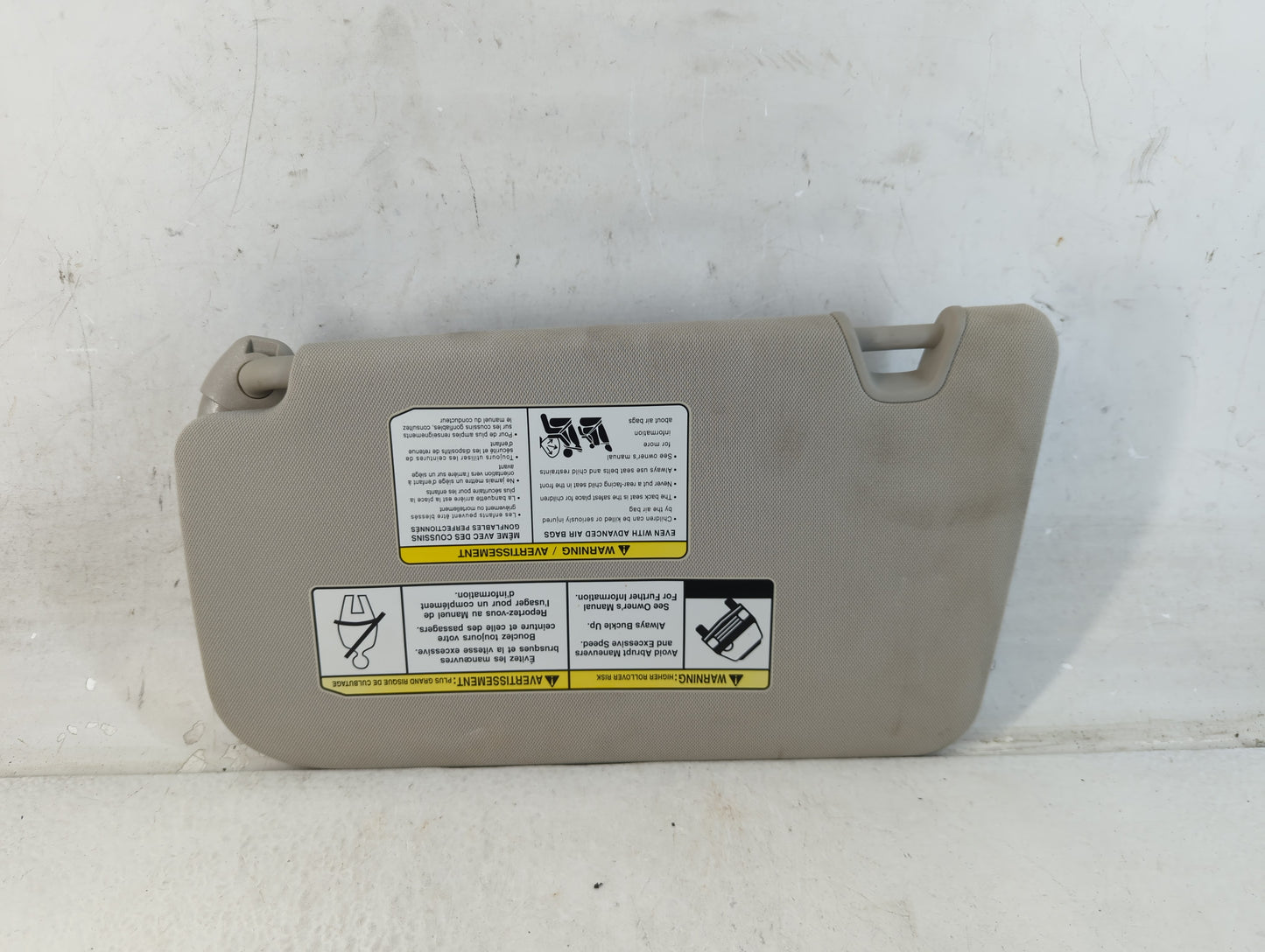 2014-2017 Nissan Rogue Sun Visor Shade Replacement Passenger Right Mirror Fits Fits 2014 2015 2016 2017 OEM Used Auto Parts