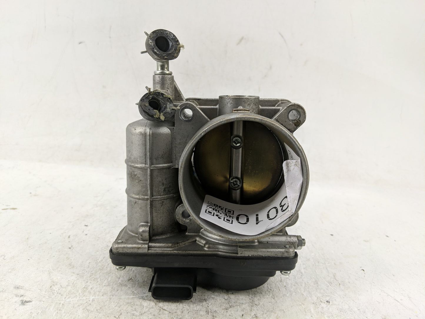 2011-2015 Nissan Rogue Throttle Body P/N:RME60-15 Fits Fits 2011 2012 2013 2014 2015 OEM Used Auto Parts - Oemusedautoparts1