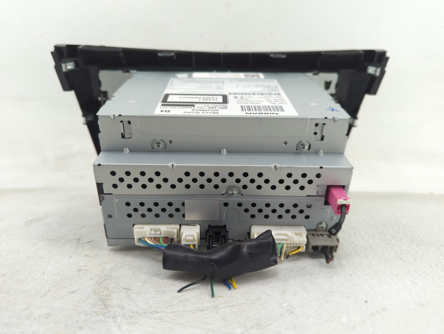 2014-2015 Nissan Rogue Radio AM FM Cd Player Receiver Replacement P/N:28185 4BA0A Fits Fits 2014 2015 OEM Used Auto Parts -