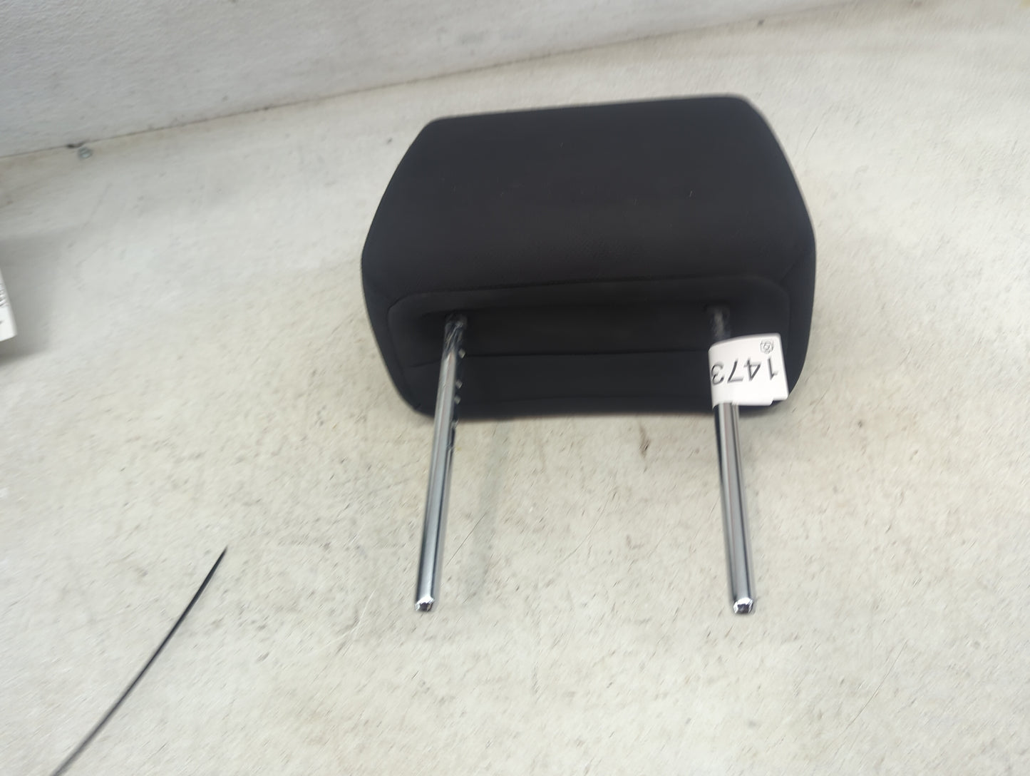 2015 Nissan Rogue Headrest Head Rest Front Driver Seat Black 1473902 - Oemusedautoparts1.com