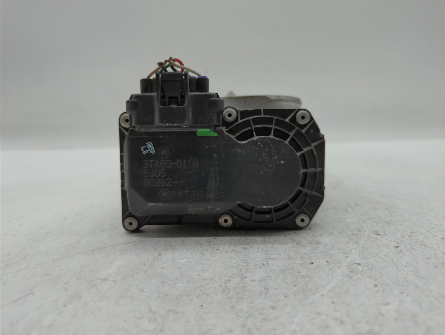 2014-2019 Nissan Rogue Throttle Body P/N:3TA60-01 C 3TA60-01 B, 3TA60-01 A Fits Fits 2013 2014 2015 2016 2017 2018 2019 OEM