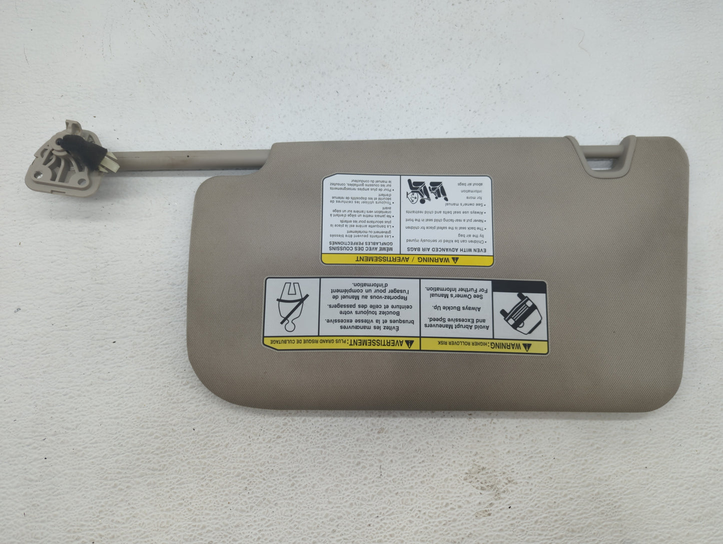 2014-2017 Nissan Rogue Sun Visor Shade Replacement Passenger Right Mirror Fits Fits 2014 2015 2016 2017 OEM Used Auto Parts