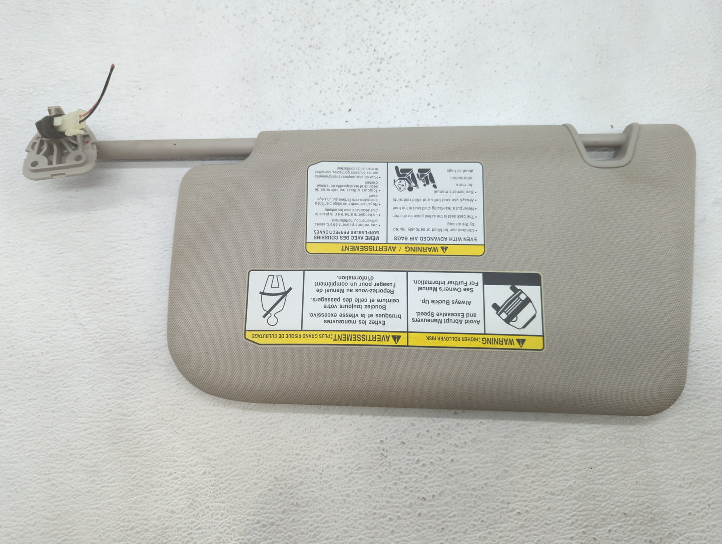 2014-2017 Nissan Rogue Sun Visor Shade Replacement Passenger Right Mirror Fits Fits 2014 2015 2016 2017 OEM Used Auto Parts