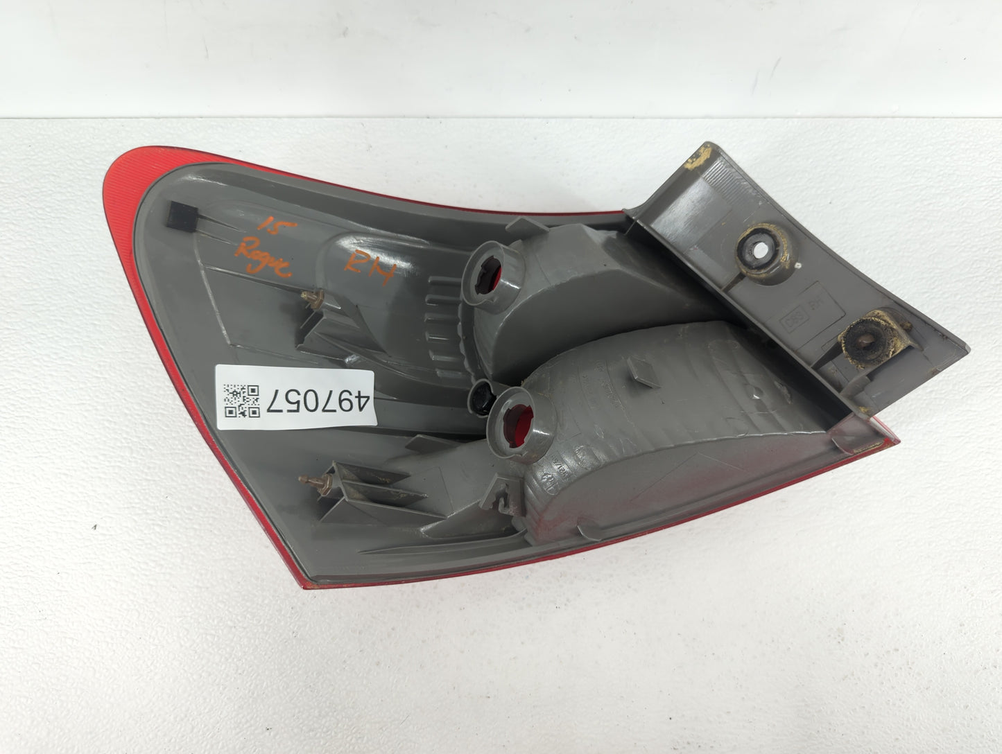 2008-2015 Nissan Rogue Tail Light Assembly Passenger Right OEM Fits Fits 2008 2009 2010 2011 2012 2013 2014 2015 OEM Used Au