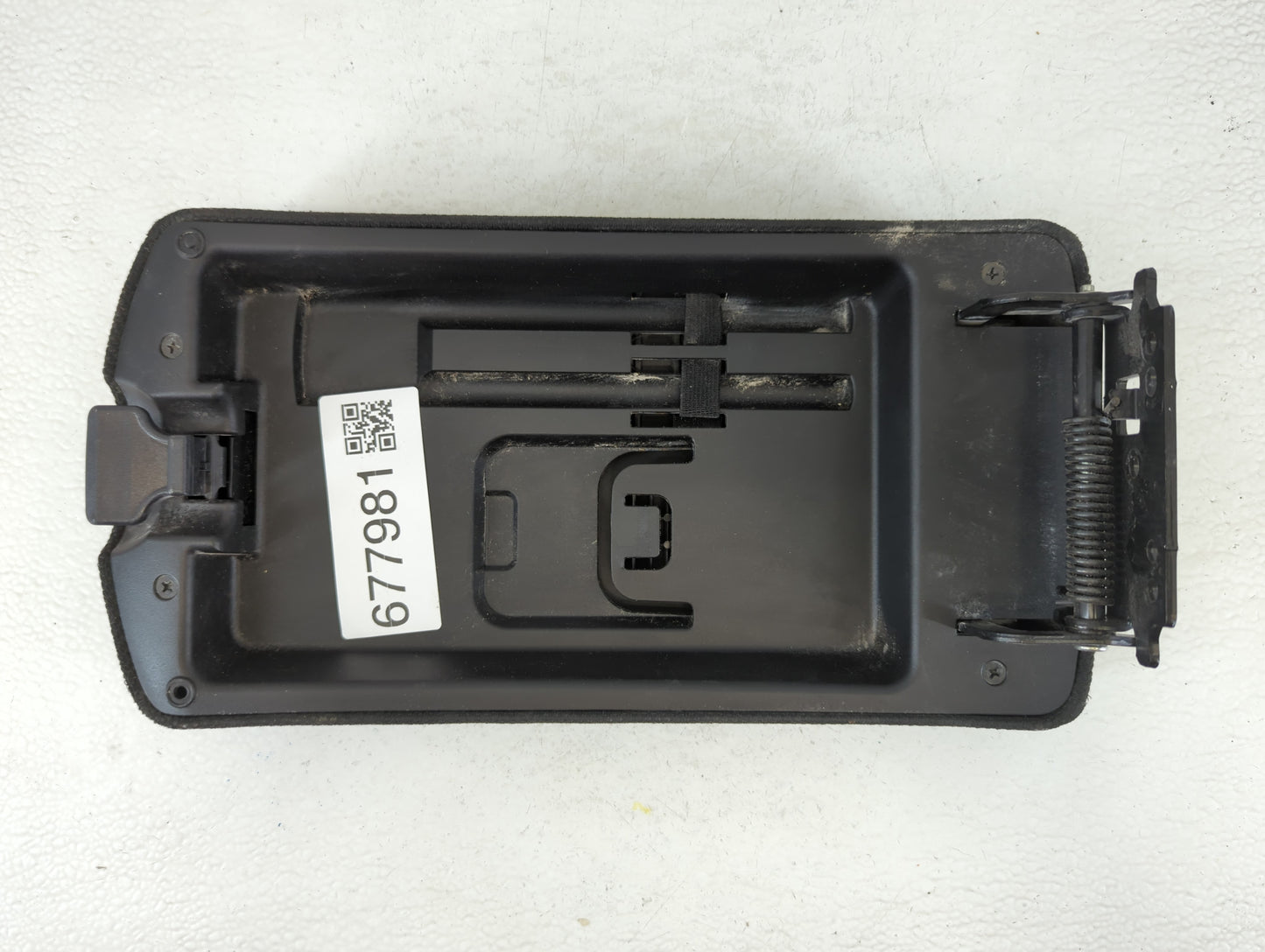2013-2015 Nissan Rogue Center Console Armrest Cover Lid Black - Oemusedautoparts1.com