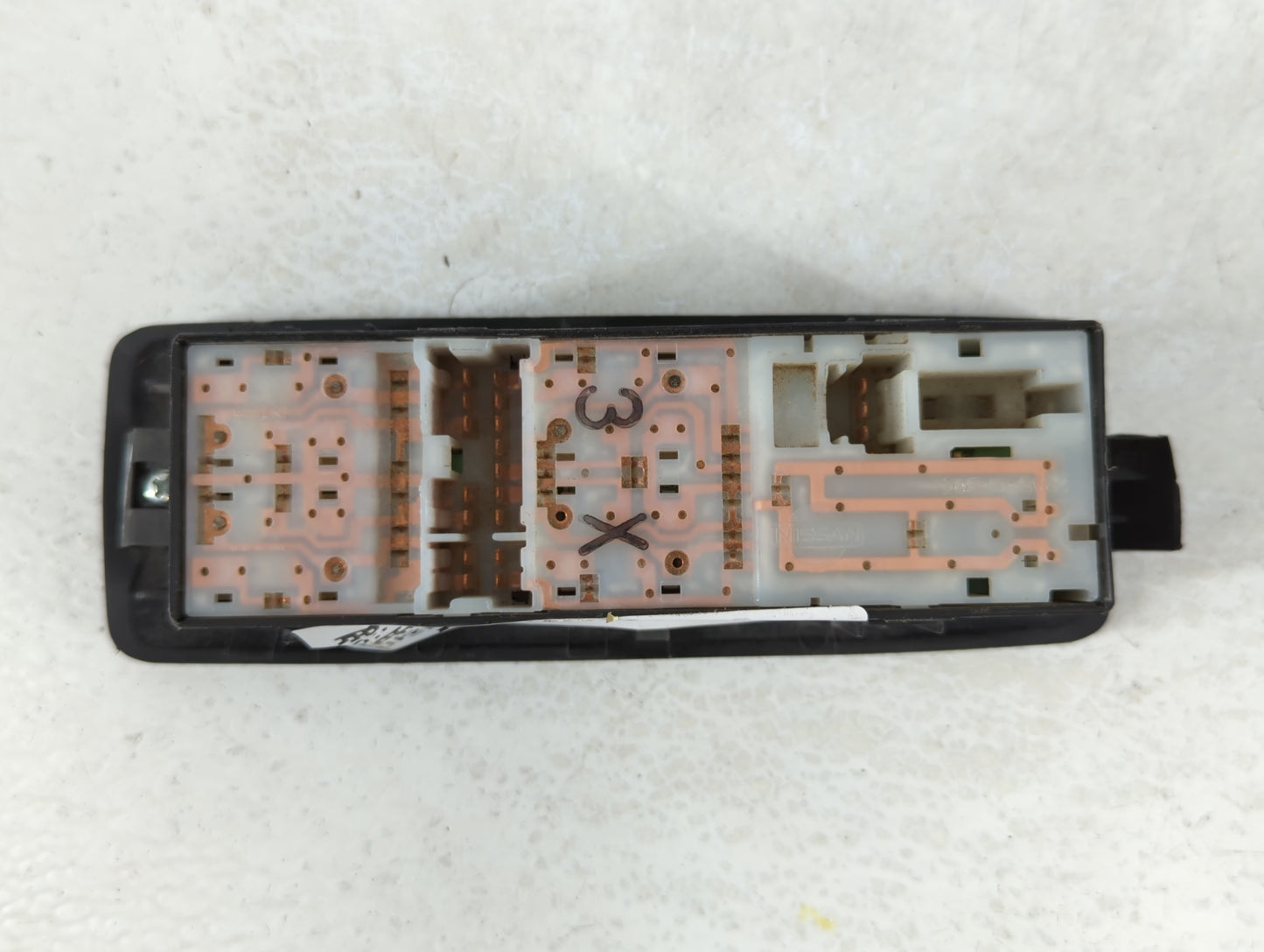 2015 Nissan Rogue Master Power Window Switch Replacement Driver Side Left Fits OEM Used Auto Parts - Oemusedautoparts1.com