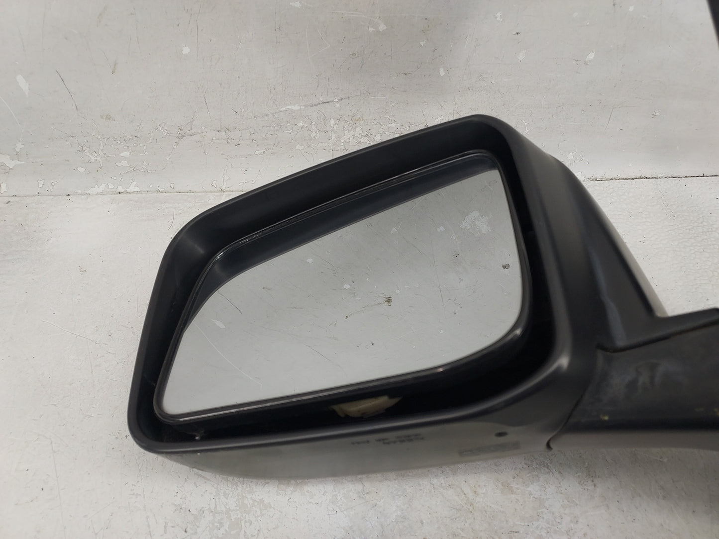 2015 Nissan Rogue Driver Side View Mirror - Left Door Mirror OEM Used - Oemusedautoparts1.com