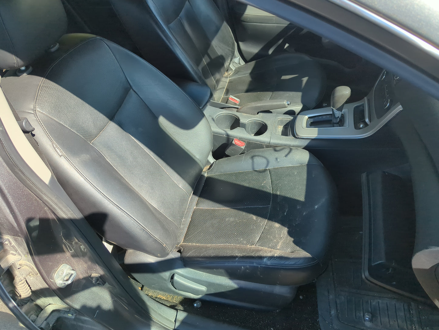 2015 Nissan Sentra Front Right Passenger Interior Door Panel Trim - Oemusedautoparts1.com