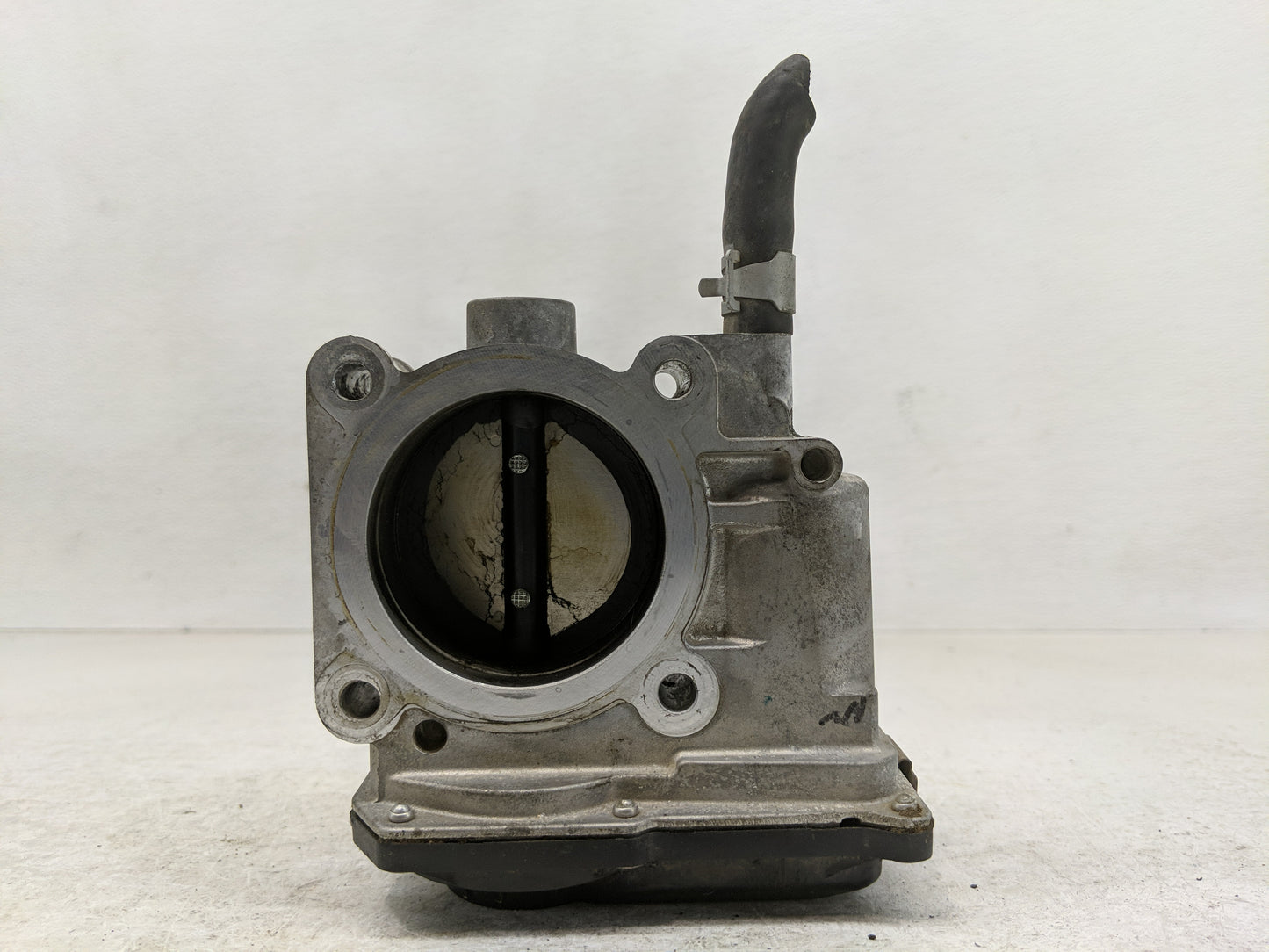 2015 Nissan Sentra Throttle Body Fits OEM Used Auto Parts - Oemusedautoparts1.com