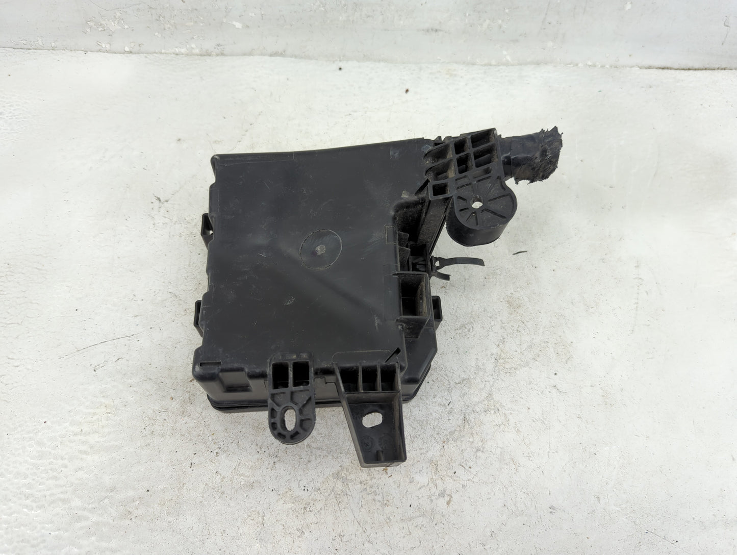 2013-2019 Nissan Sentra Fusebox Fuse Box Panel Relay Module Fits Fits 2013 2014 2015 2016 2017 2018 2019 OEM Used Auto Parts