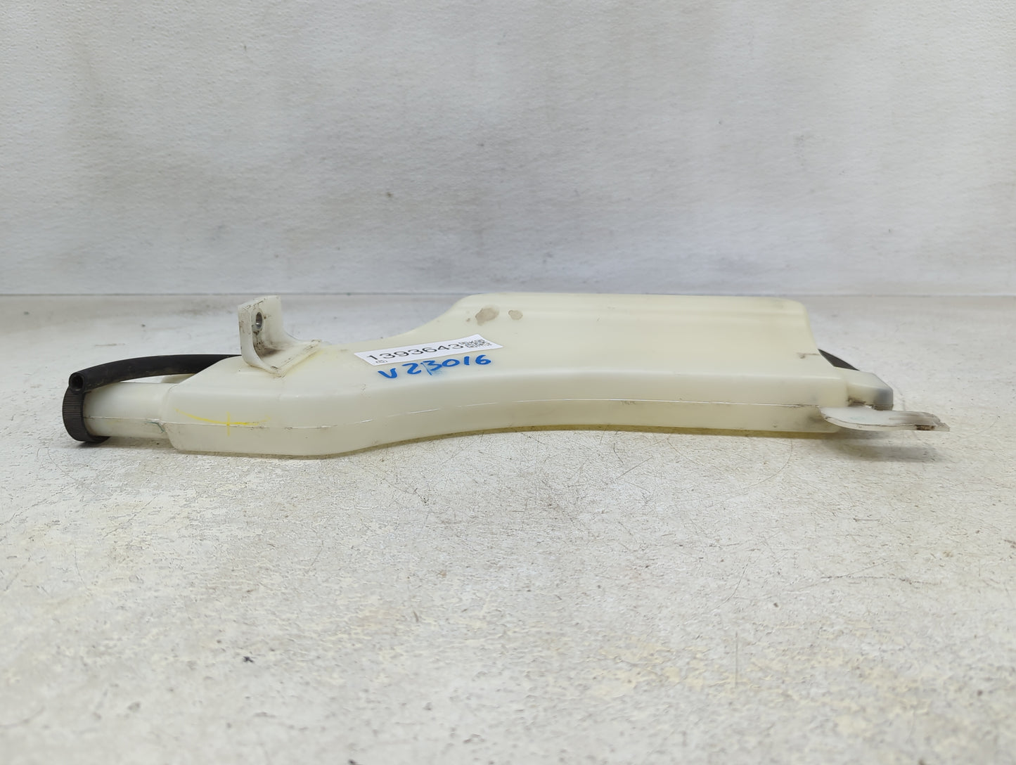 2013-2019 Nissan Sentra Radiator Coolant Overflow Expansion Tank Bottle 1393643 - Oemusedautoparts1.com