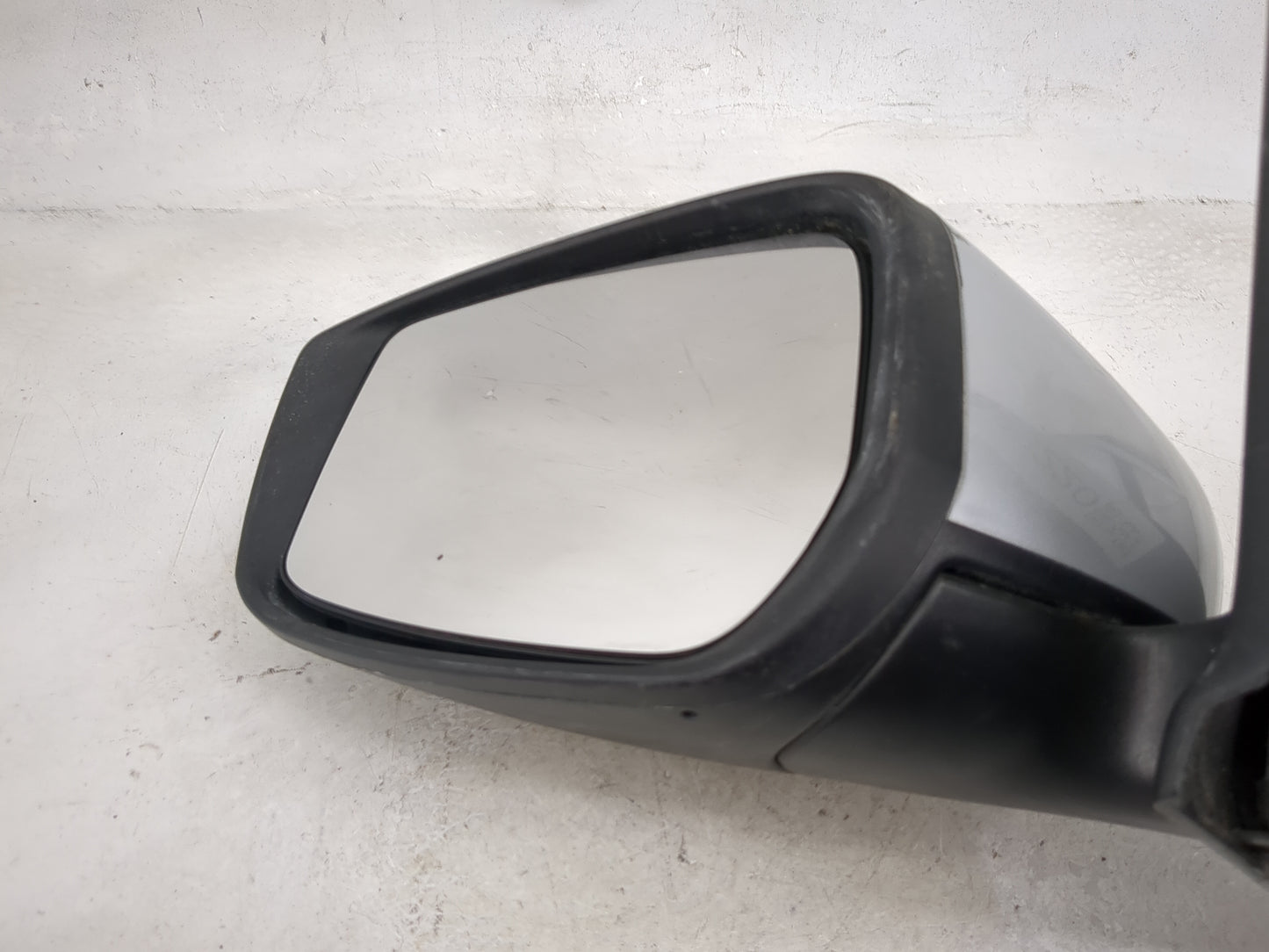2015 Nissan Sentra Driver Side View Mirror - Left Door Mirror OEM Used - Oemusedautoparts1.com