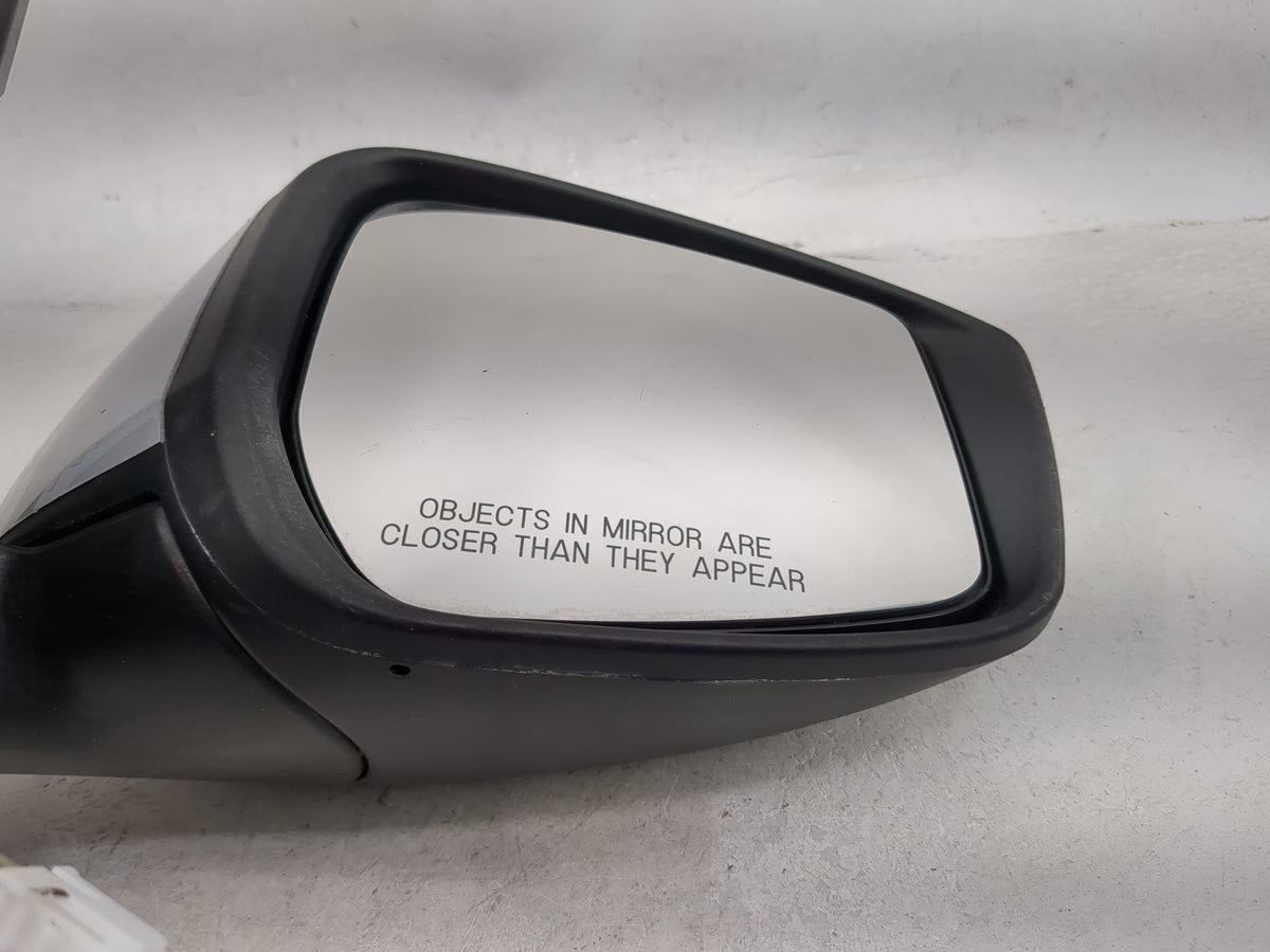 2013-2015 Nissan Sentra Passenger Side View Mirror - Right Door Mirror OEM Used - Oemusedautoparts1.com