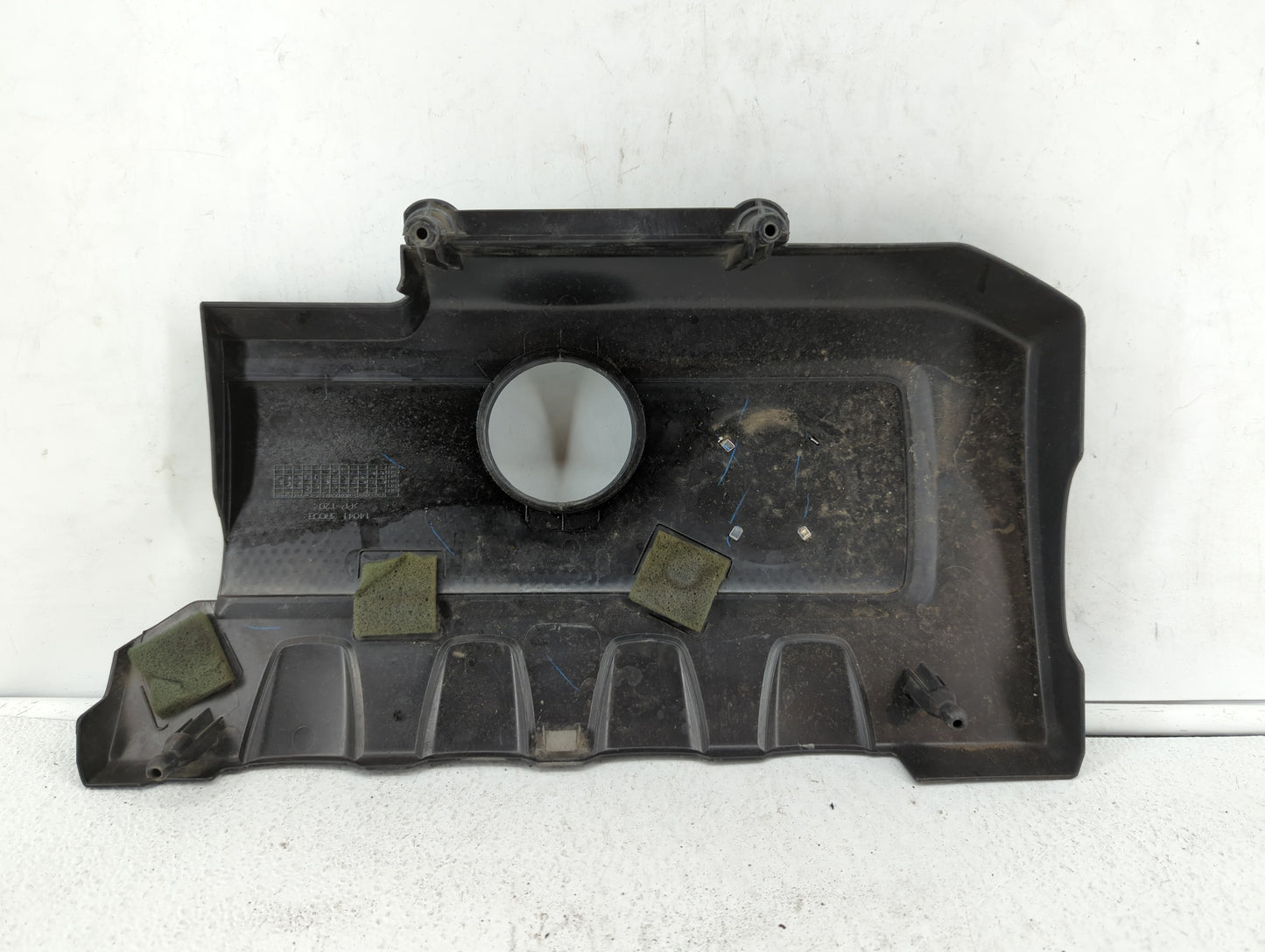 2015 Nissan Sentra Engine Cover - Oemusedautoparts1.com