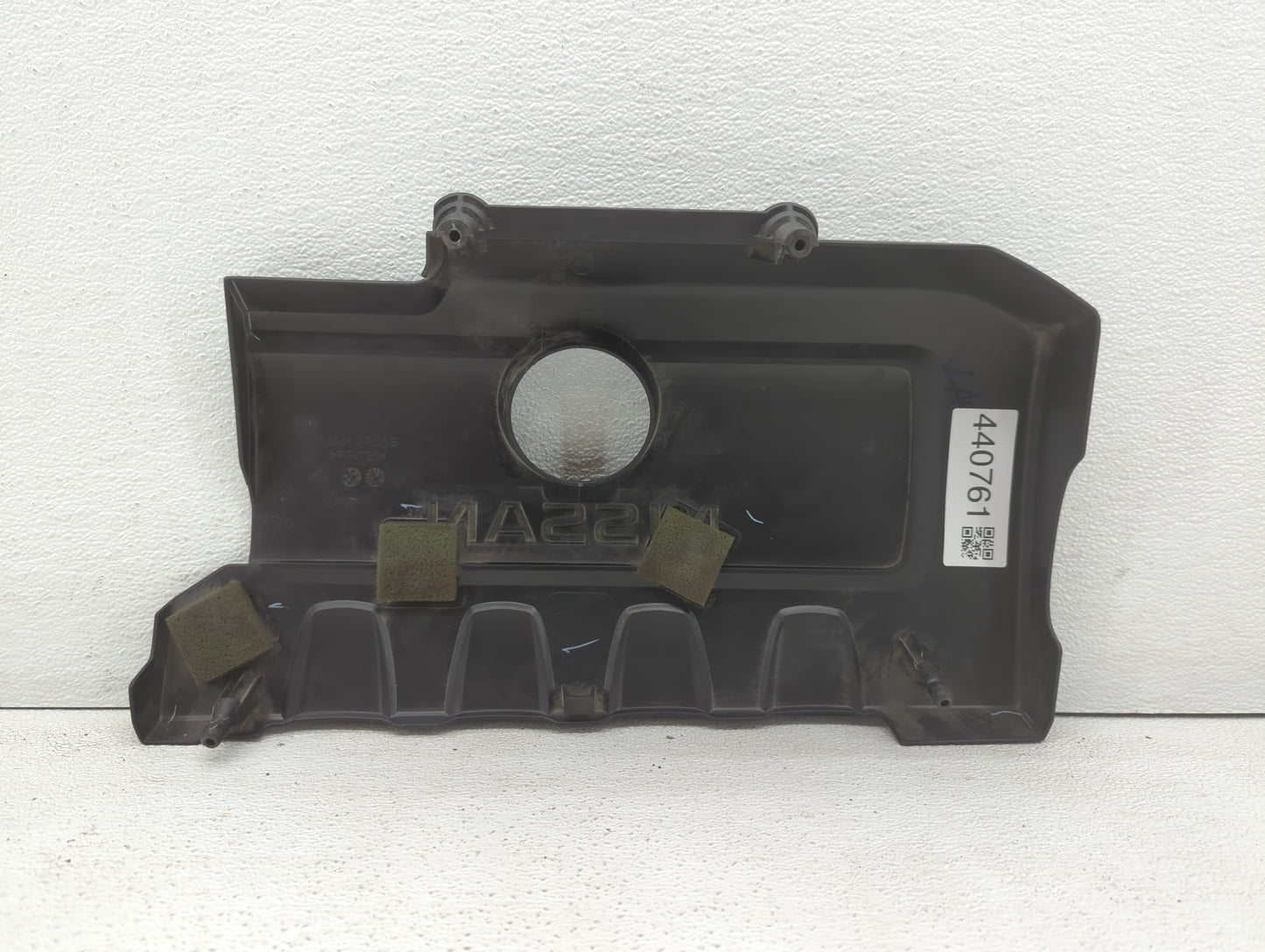 2015 Nissan Sentra Engine Cover 440761 - Oemusedautoparts1.com