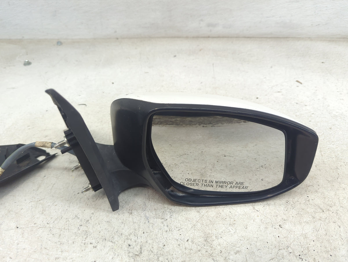 2013-2015 Nissan Sentra Passenger Side View Mirror - Right Door Mirror OEM Used - Oemusedautoparts1.com