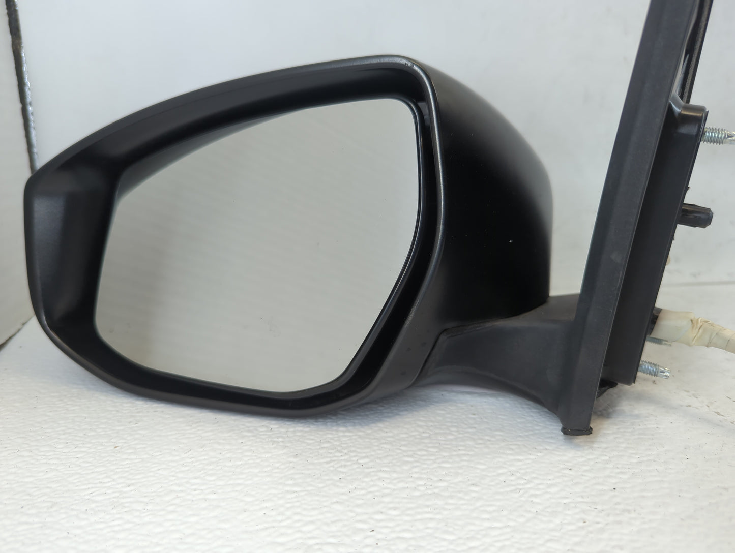 2013-2015 Nissan Sentra Driver Side View Mirror - Left Door Mirror OEM Used - Oemusedautoparts1.com