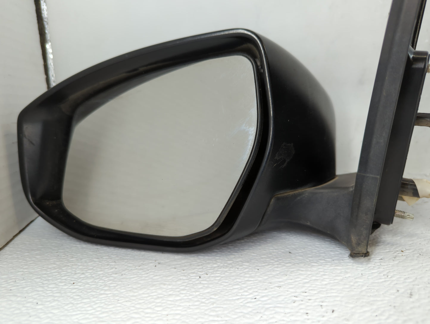 2013-2015 Nissan Sentra Driver Side View Mirror - Left Door Mirror OEM Used - Oemusedautoparts1.com