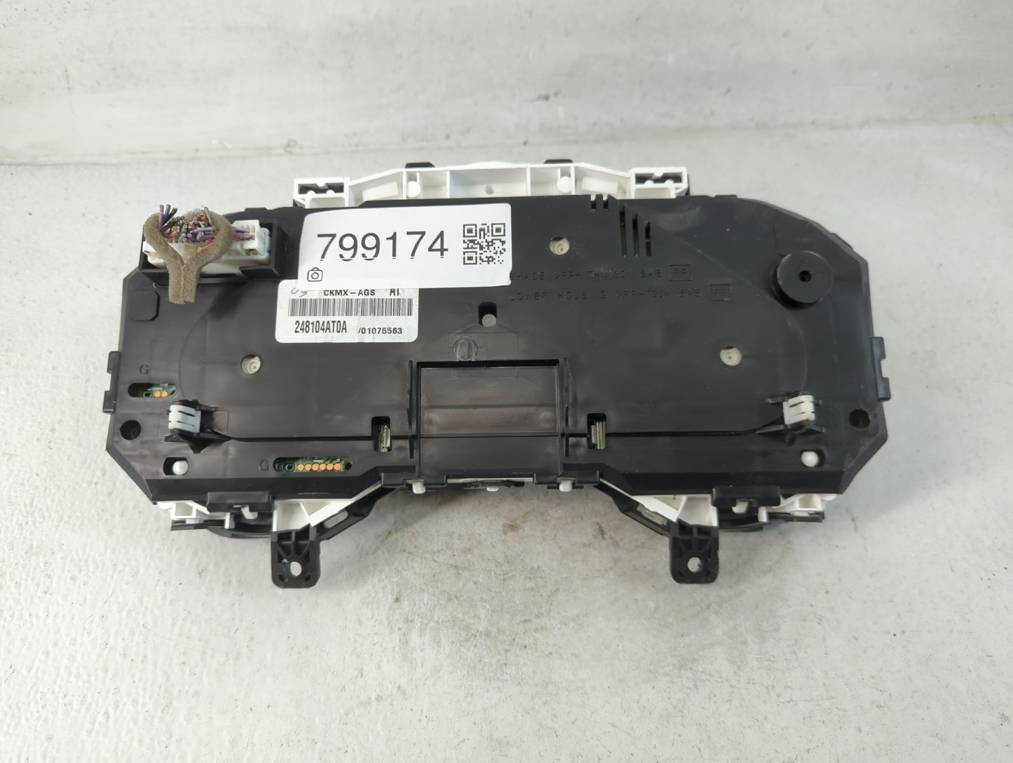 2015 Nissan Sentra Instrument Cluster Speedometer Gauges Fits OEM Used Auto Parts - Oemusedautoparts1.com