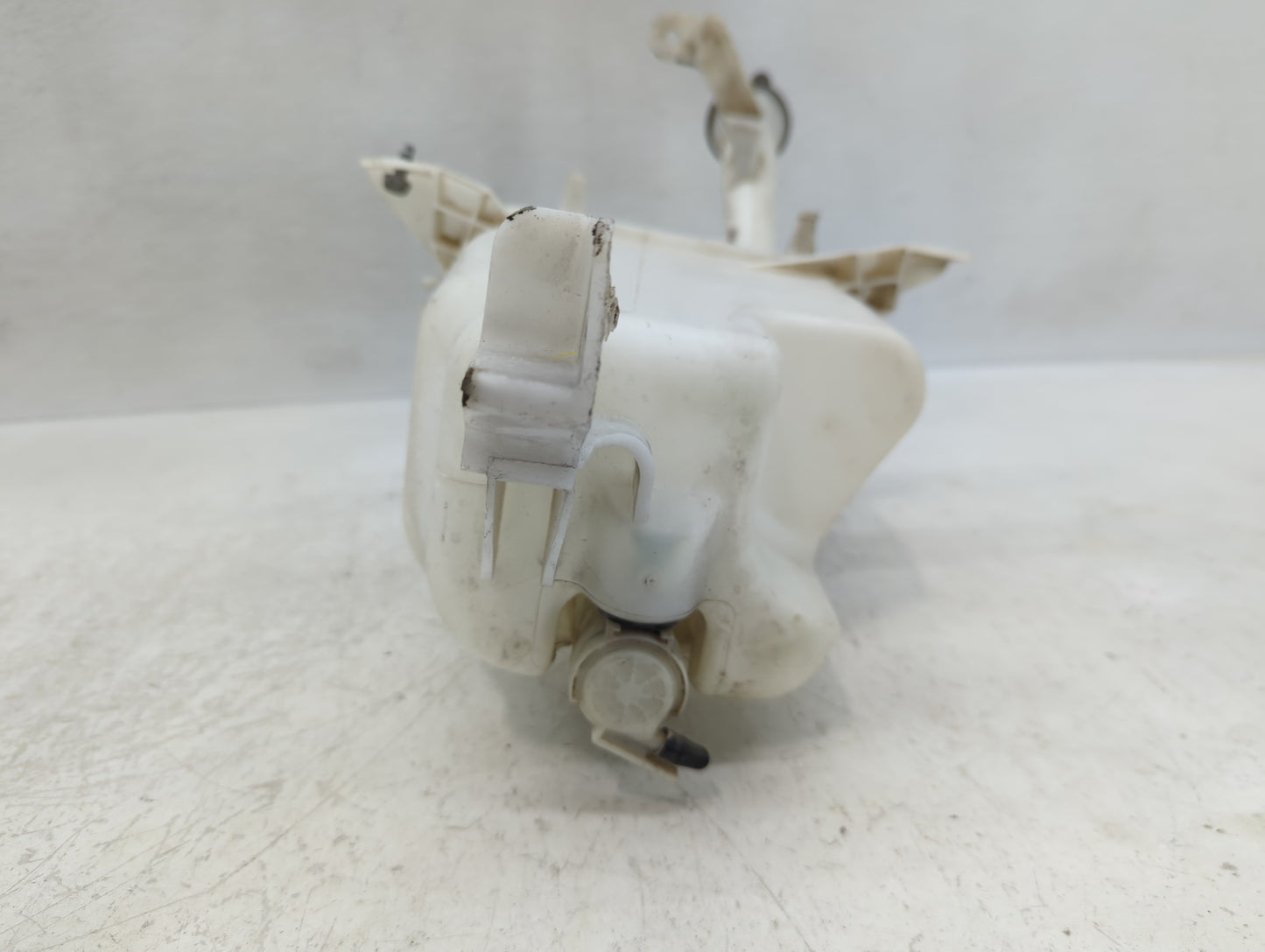 2012-2019 Nissan Versa Windshield Washer Fluid Reservoir Bottle Oem - Oemusedautoparts1.com