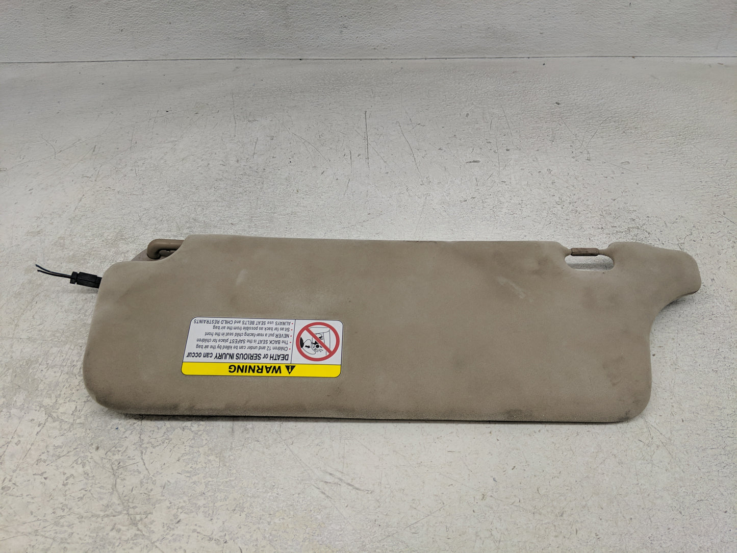 2013-2015 Nissan Versa Sun Visor Shade Replacement Passenger Right Mirror Fits Fits 2013 2014 2015 OEM Used Auto Parts - Oem