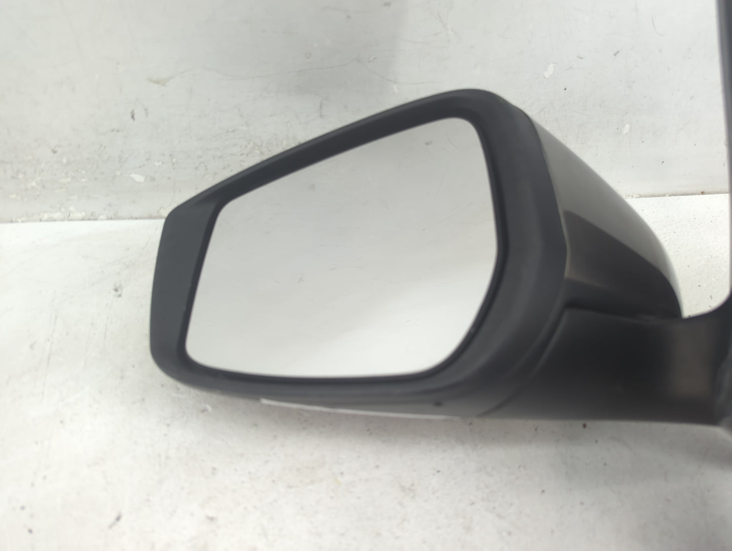 2015-2019 Nissan Versa Driver Side View Mirror - Left Door Mirror OEM Used - Oemusedautoparts1.com