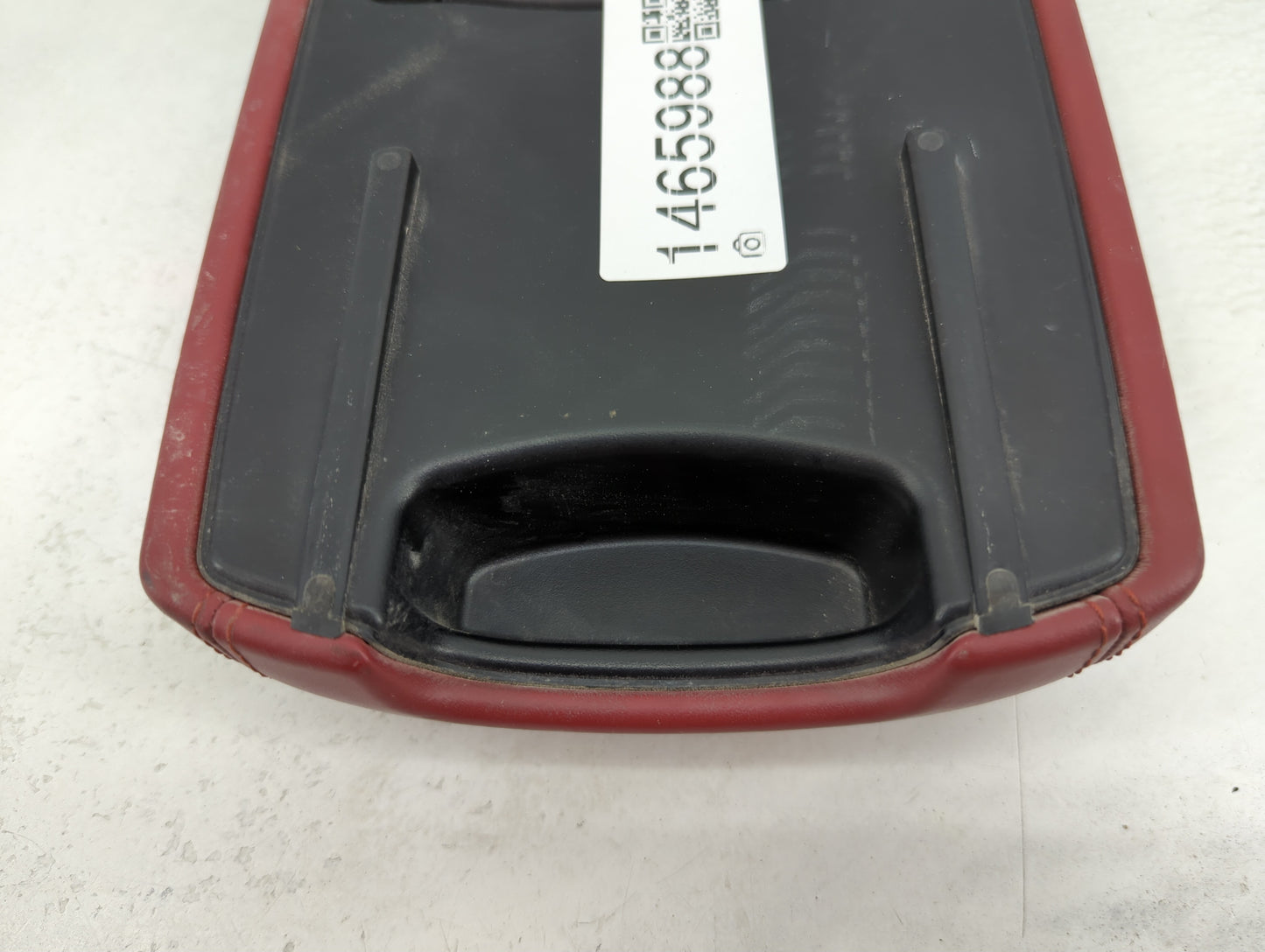 2015 Porsche Macan Center Console Armrest Cover Lid Fits OEM Used Auto Parts - Oemusedautoparts1.com