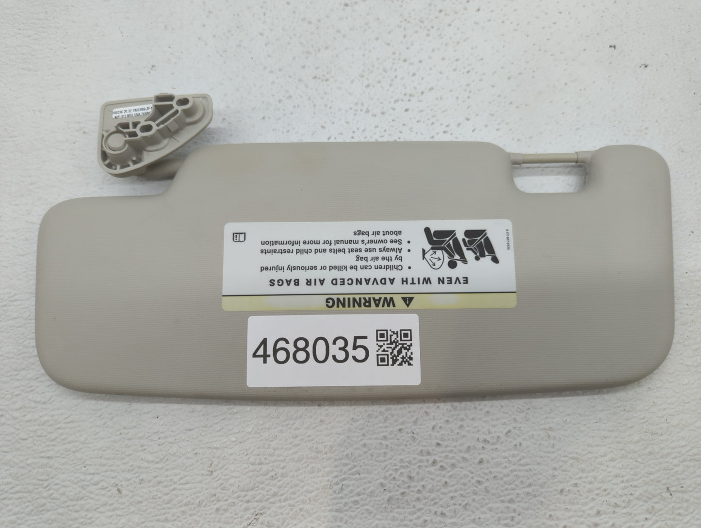 2015 Smart Fortwo Sun Visor Shade Replacement Passenger Right Mirror Fits OEM Used Auto Parts - Oemusedautoparts1.com