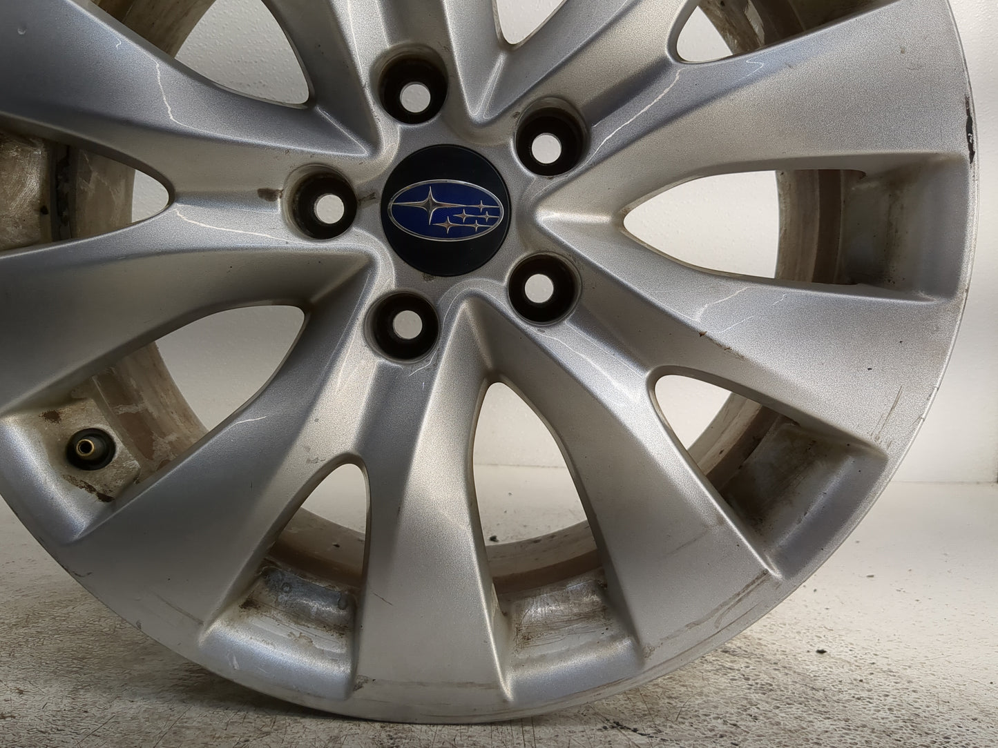 2015-2019 Subaru Legacy Oem Wheel Rim 1247796 - Oemusedautoparts1.com