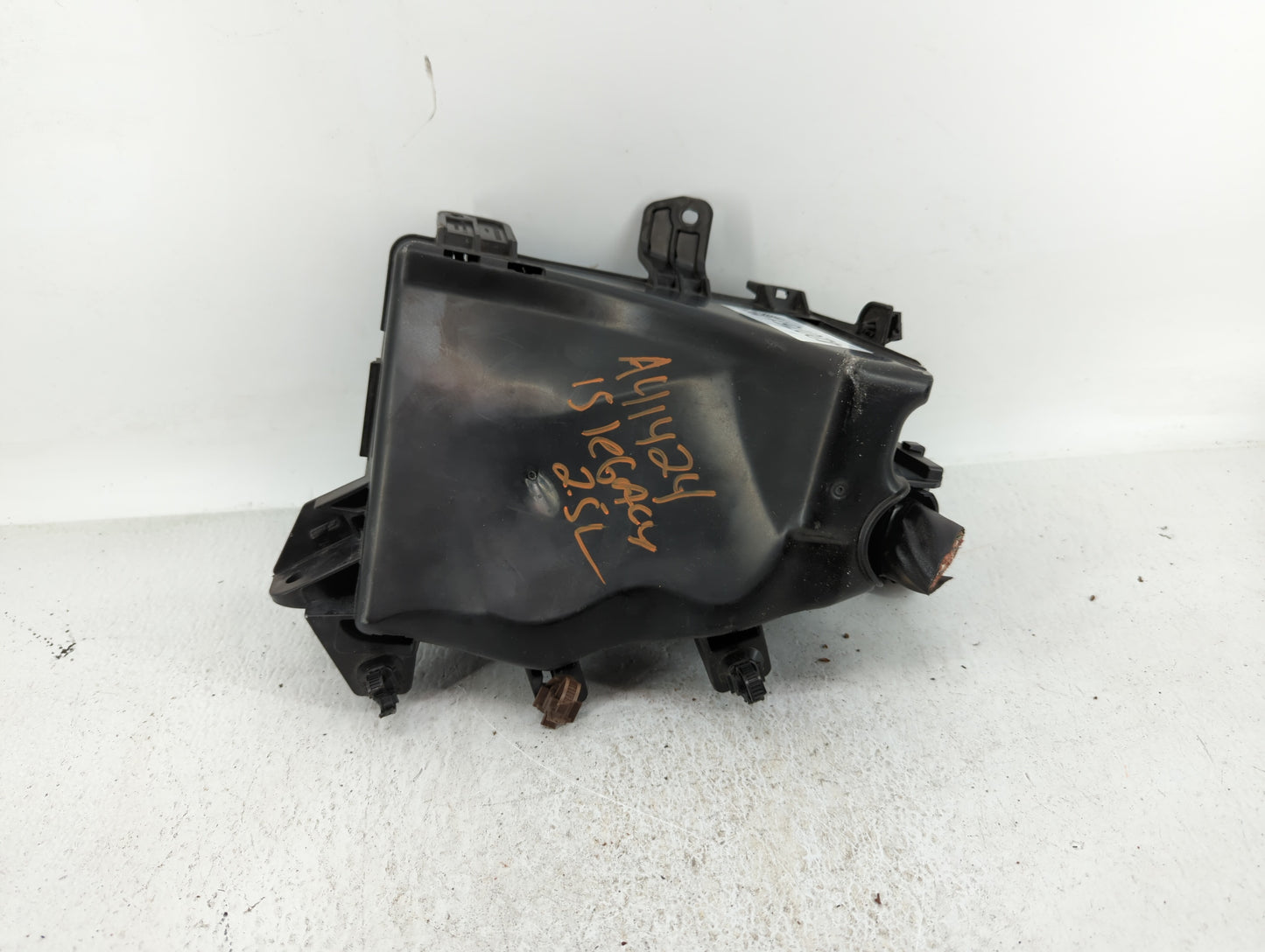 2015 Subaru Legacy Fusebox Fuse Box Panel Relay Module P/N:MB503701B PR103830B, MB901300B Fits OEM Used Auto Parts - Oemused