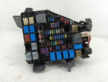 2015-2017 Subaru Legacy Fusebox Fuse Box Panel Relay Module P/N:MB503701B Fits Fits 2015 2016 2017 OEM Used Auto Parts