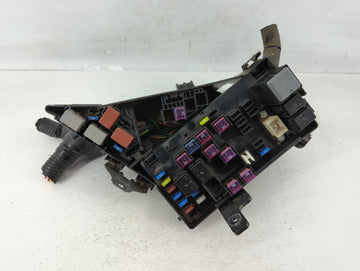 2015 Subaru Xv Fusebox Fuse Box Panel Relay Module P/N:MB100200B Fits OEM Used Auto Parts