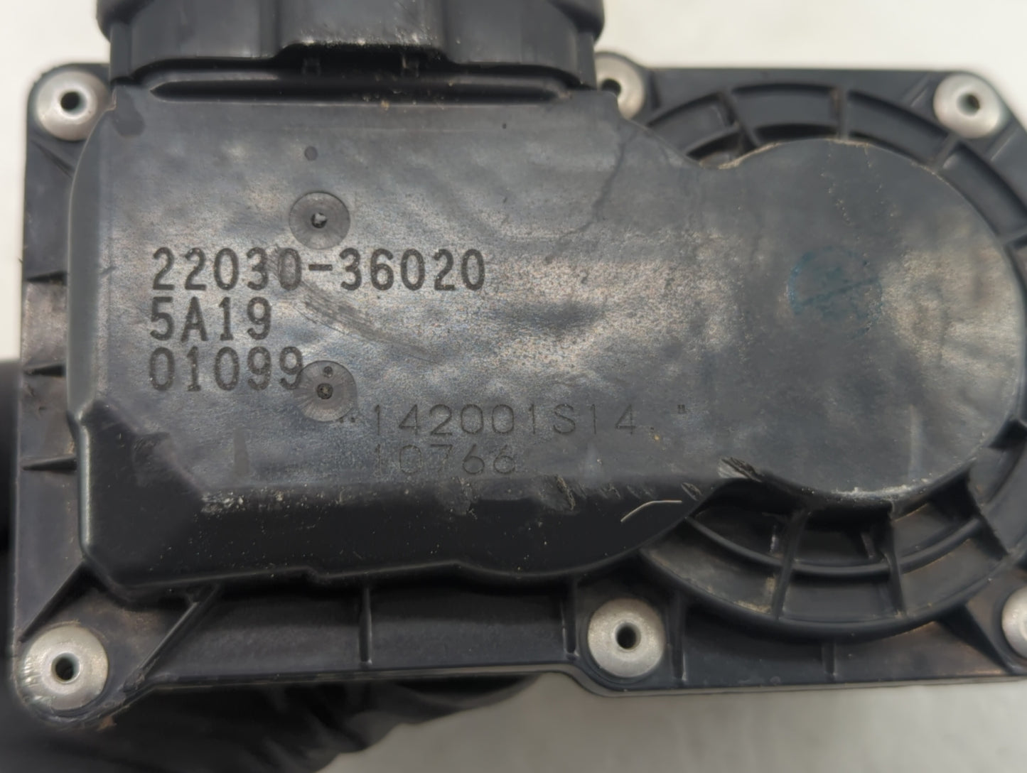 2013-2018 Toyota Avalon Throttle Body P/N:22030-0V050 22030-36020 Fits Fits 2012 2013 2014 2015 2016 2017 2018 2019 OEM Used