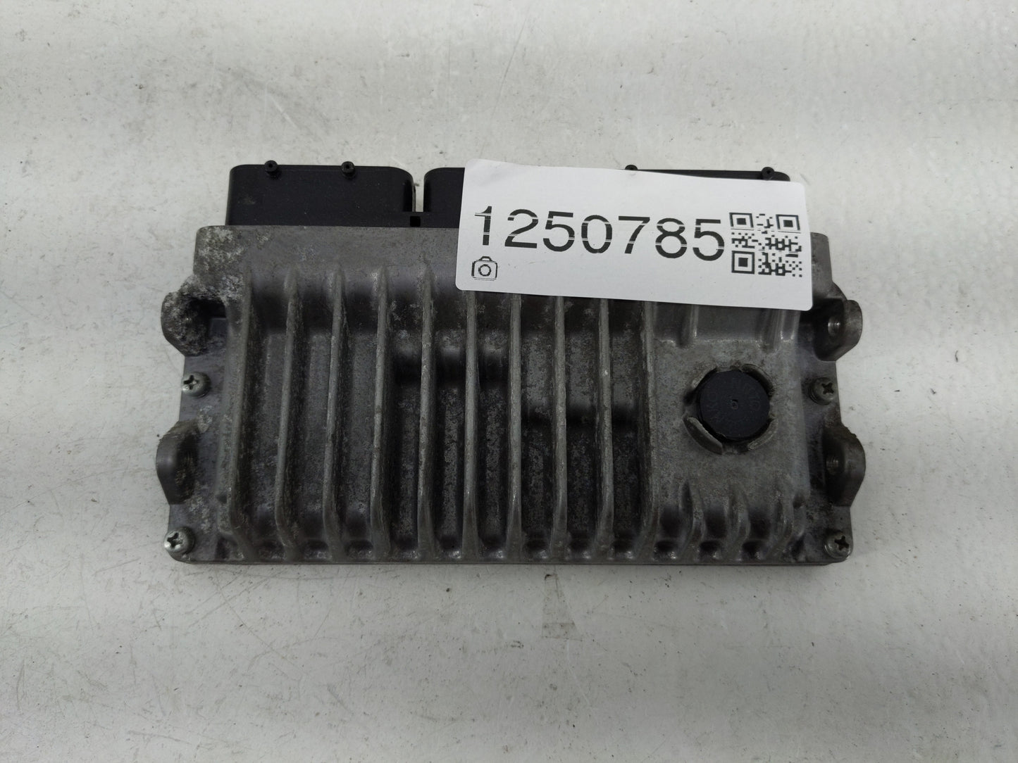 2015 Toyota Camry PCM Engine Control Computer ECU ECM PCU OEM P/N:TN275600-2300 89661-06T90 Fits OEM Used Auto Parts - Oemus