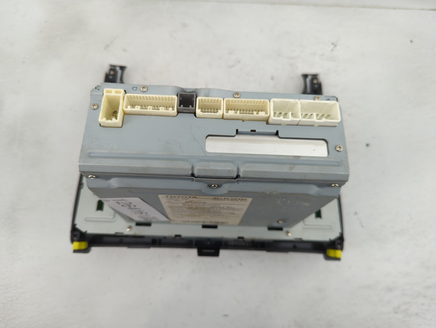2015 Toyota Camry Radio AM FM Cd Player Receiver Replacement P/N:86140-06390 Fits OEM Used Auto Parts - Oemusedautoparts1.co