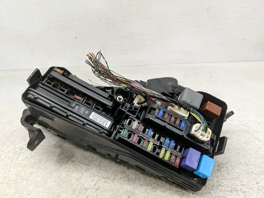 2012-2017 Toyota Camry Fusebox Fuse Box Panel Relay Module P/N:82662-06170 Fits Fits 2012 2013 2014 2015 2016 2017 OEM Used Auto Parts