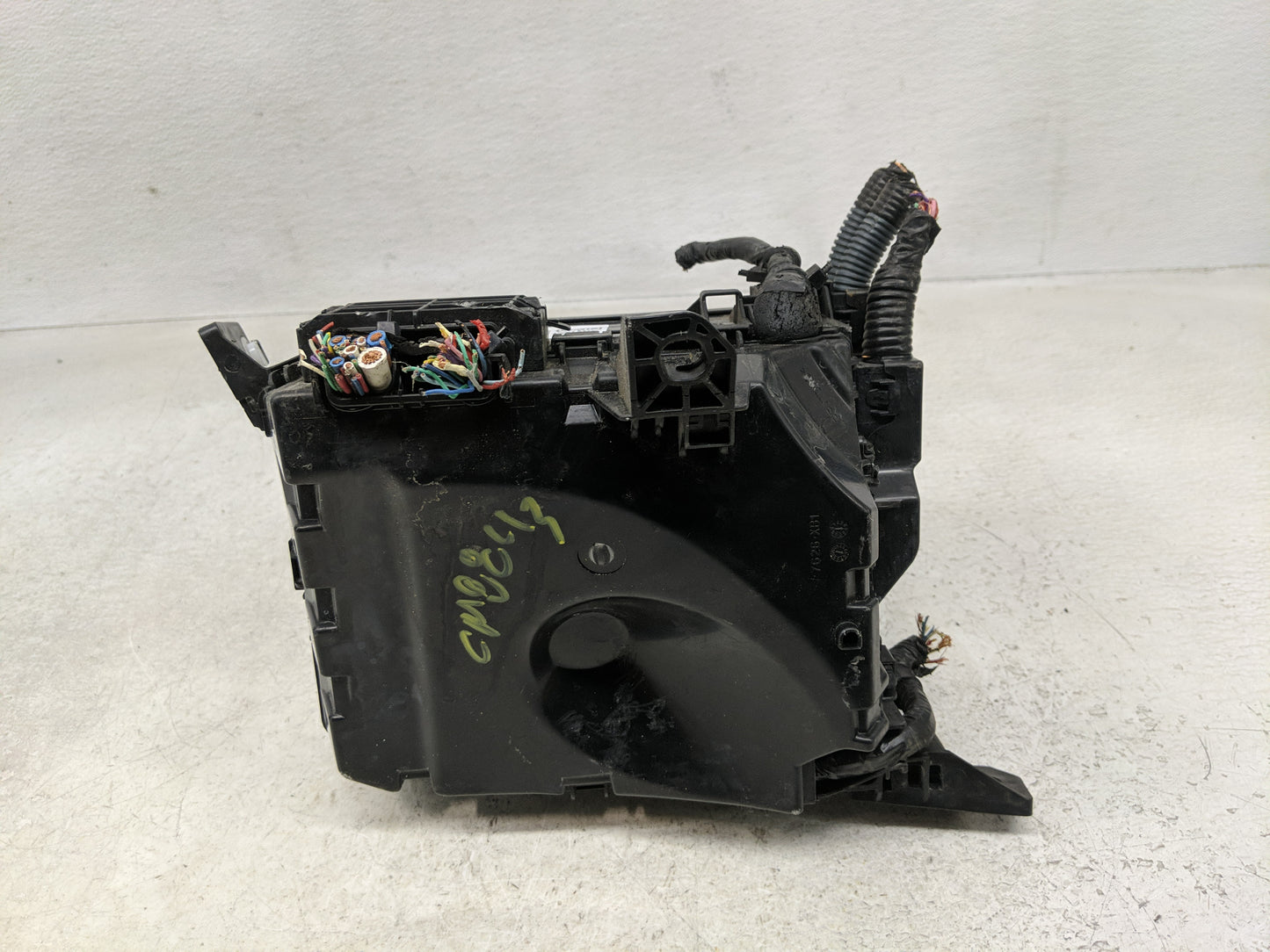 2014-2019 Toyota Corolla Fusebox Fuse Box Panel Relay Module P/N:82662-02660 Fits Fits 2014 2015 2016 2017 2018 2019 OEM Use