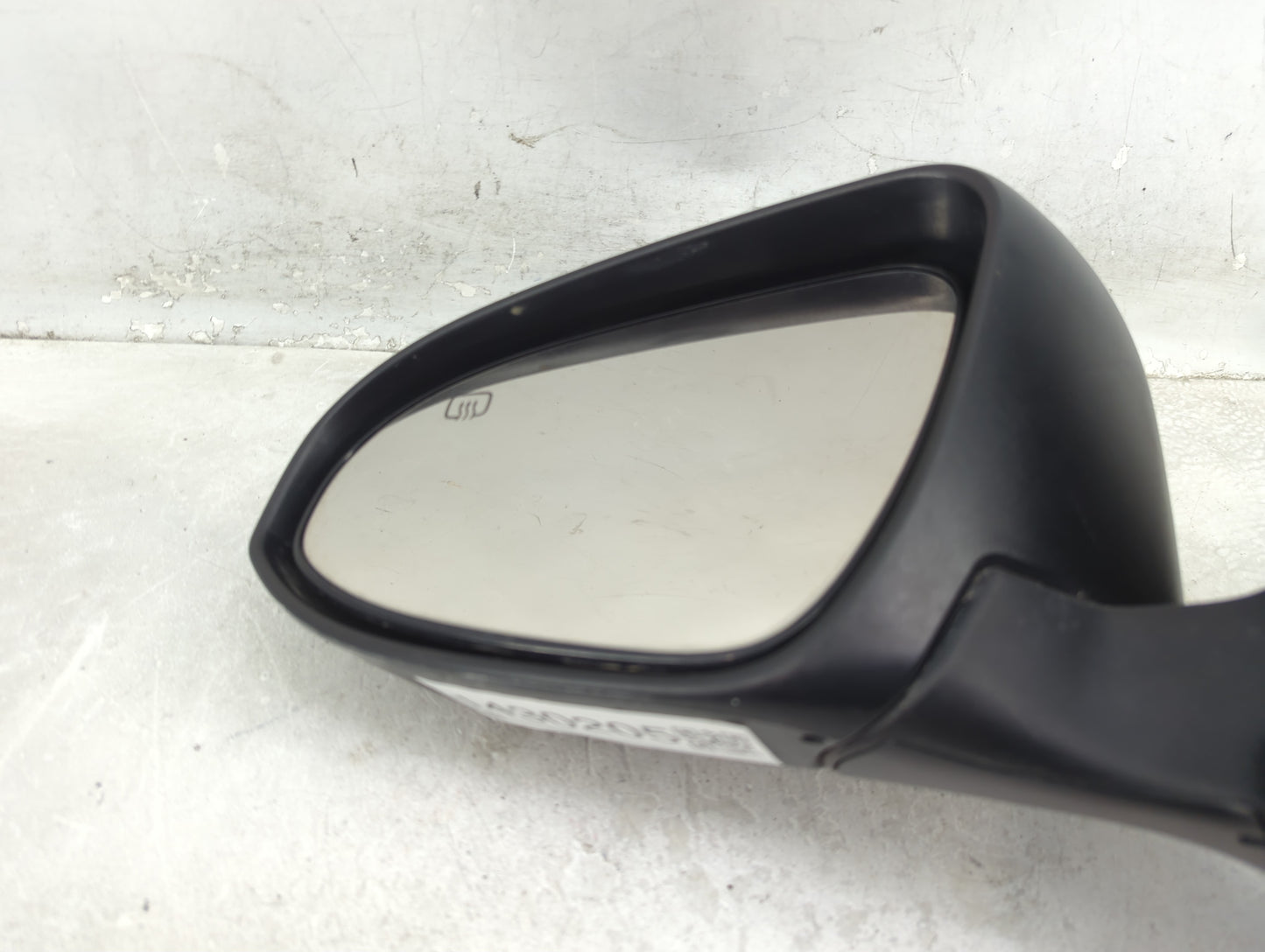 2014-2019 Toyota Corolla Driver Side View Mirror - Left Door Mirror OEM Used - Oemusedautoparts1.com