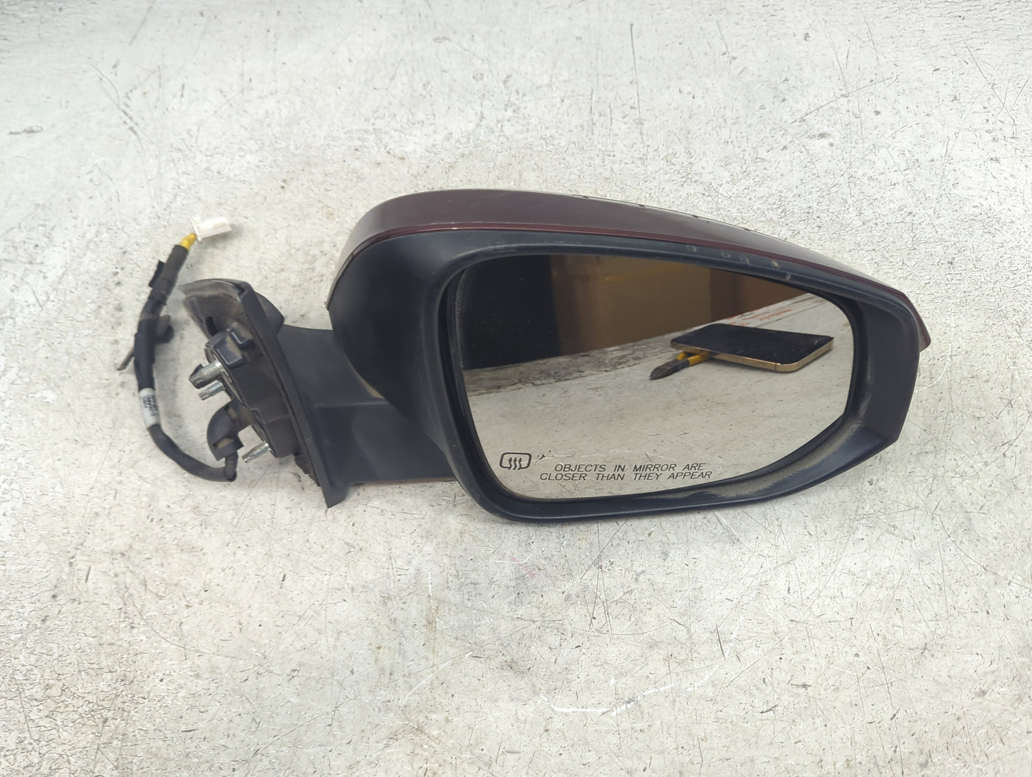 2014-2019 Toyota Highlander Passenger Side View Mirror - Right Door Mirror OEM Used - Oemusedautoparts1.com