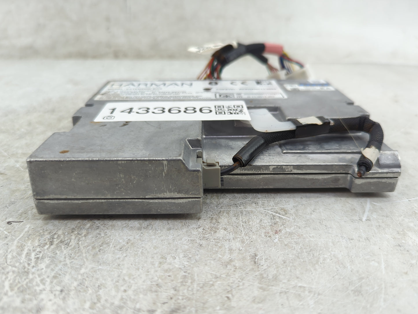 2012-2015 Toyota Prius Radio AM FM Cd Player Receiver Replacement P/N:86100-YY050 PT296-47140 Fits Fits 2012 2013 2014 2015